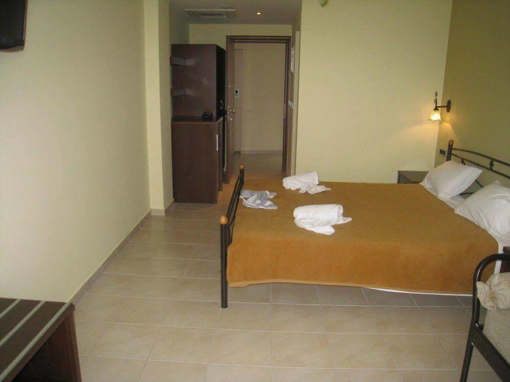 9 Queens Spa Hotel Loutra Edipsou  Exteriér fotografie